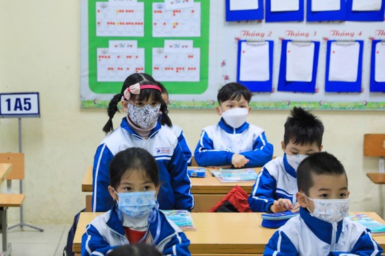 Một số địa phương yêu cầu 100% học sinh phải xét nghiệm Covid-19 trước khi đến trường ảnh 1