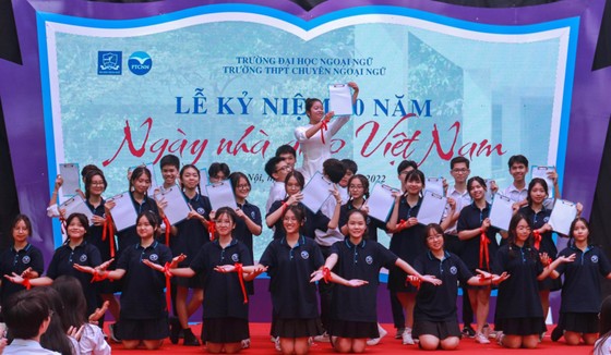 Chủ tịch nước Nguyễn Xuân Phúc gửi thư chúc mừng các nhà giáo nhân Ngày Nhà giáo Việt Nam ảnh 3