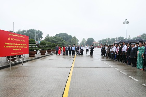 299 cán bộ mặt trận tiêu biểu toàn quốc giai đoạn 2017-2022 được tôn vinh tại Hà Nội ảnh 2