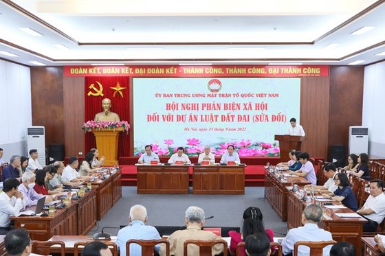Hội nghị phản biện xã hội của MTTQ Việt Nam đối với Dự án Luật Đất đai (sửa đổi)