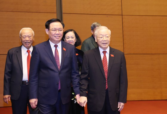 Tổng Bí thư Nguyễn Phú Trọng và các đồng chí lãnh đạo Đảng, Nhà nước tới dự phiên bế mạc, sáng 29-11. Ảnh: QUANG PHÚC