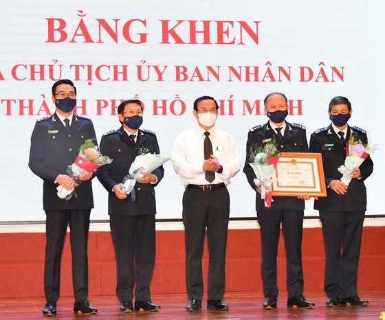 Cục Hải quan TPHCM tôn vinh doanh nghiệp tiêu biểu năm 2021 ảnh 1