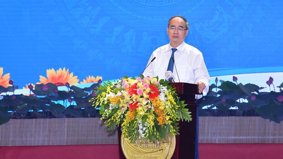 Bí thư Thành ủy TPHCM Nguyễn Thiện Nhân yêu cầu rà soát các nơi thi đua theo kiểu đối phó ảnh 1