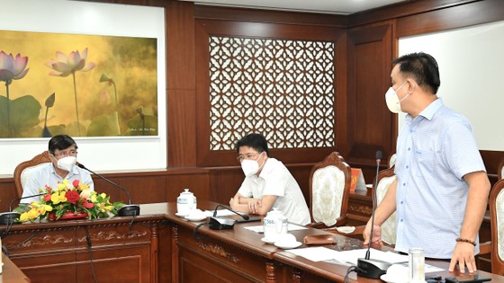 Chủ tịch UBND TPHCM Nguyễn Thành Phong: Có kế hoạch chi tiết, phấn đấu đến ngày 15-9 TP kiểm soát được dịch Covid-19 ảnh 1 Chủ tịch UBND TPHCM Nguyễn Thành Phong: Có kế hoạch chi tiết, phấn đấu đến ngày 15-9 TP kiểm soát được dịch Covid-19 ảnh 1