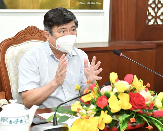 Chủ tịch UBND TPHCM Nguyễn Thành Phong: Có kế hoạch chi tiết, phấn đấu đến ngày 15-9 TP kiểm soát được dịch Covid-19 ảnh 2 Chủ tịch UBND TPHCM Nguyễn Thành Phong: Có kế hoạch chi tiết, phấn đấu đến ngày 15-9 TP kiểm soát được dịch Covid-19 ảnh 2