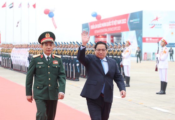 Thủ tướng Phạm Minh Chính dự khai mạc Triển lãm Quốc phòng quốc tế Việt Nam lần đầu tiên ảnh 1