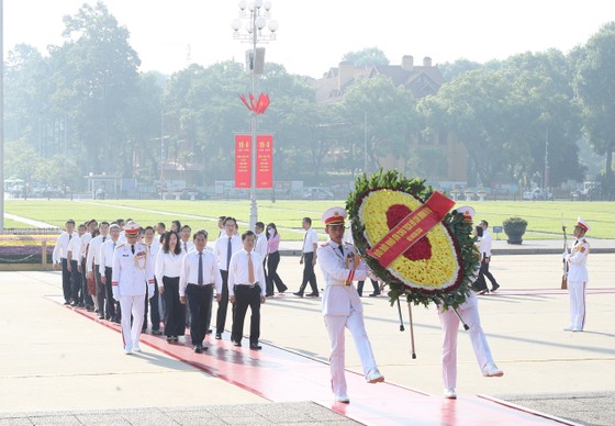 Lãnh đạo Đảng, Nhà nước vào Lăng viếng Chủ tịch Hồ Chí Minh nhân dịp 78 năm Quốc khánh ảnh 11