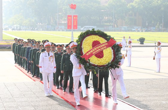 Lãnh đạo Đảng, Nhà nước vào Lăng viếng Chủ tịch Hồ Chí Minh nhân dịp 78 năm Quốc khánh ảnh 5