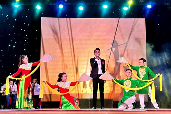 Sôi nổi vòng bán kết cuộc thi “Tiếng hát người làm báo” khu vực miền Đông và Tây Nam Bộ năm 2022 ảnh 7