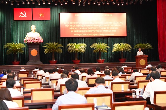 TPHCM thi hành kỷ luật nhiều cán bộ vi phạm phòng chống dịch Covid-19 ảnh 1 TPHCM thi hành kỷ luật nhiều cán bộ vi phạm phòng chống dịch Covid-19 ảnh 1