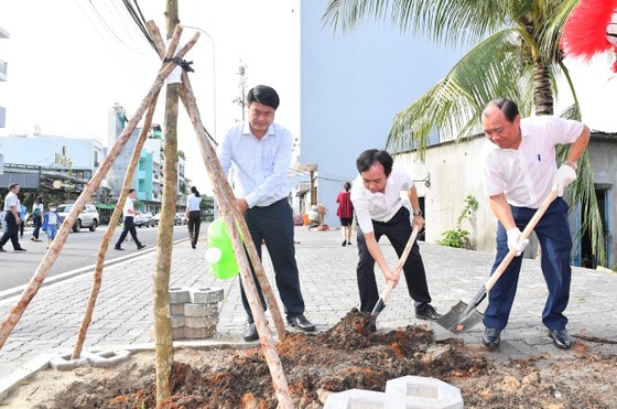 Quận 7 thông xe tuyến đường 100 tỷ đồng từ nguồn xã hội hóa ảnh 5