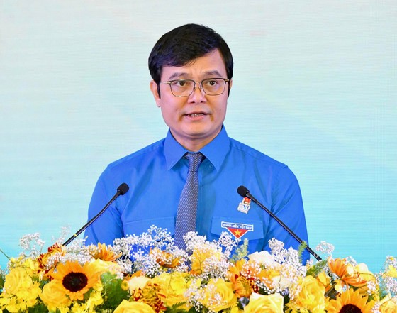 Khơi dậy khát vọng vươn lên của người trẻ bằng việc làm cụ thể ảnh 3