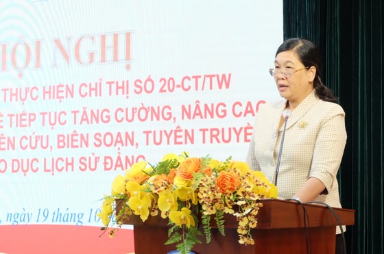 Tìm các giải pháp để tuyên truyền, giáo dục lịch sử Đảng cho học sinh ảnh 2