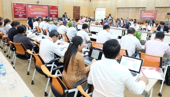 Chia sẻ kinh nghiệm về quản trị công ảnh 1