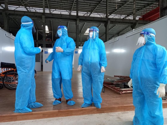 TPHCM: Bệnh viện dã chiến số 13 và 16 được chọn làm Trung tâm Hồi sức tích cực Covid-19 ảnh 1
