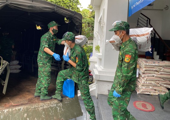 TPHCM: Số ca mắc Covid-19 mới chủ yếu có triệu chứng nhẹ, ca tử vong giảm ảnh 3 TPHCM: Số ca mắc Covid-19 mới chủ yếu có triệu chứng nhẹ, ca tử vong giảm ảnh 3