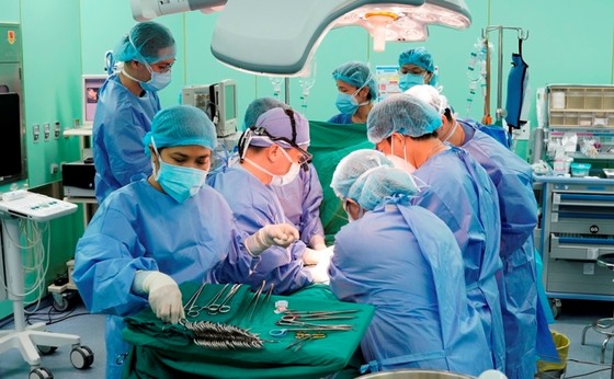 Bệnh viện Đại học Y dược TPHCM phối hợp với Bệnh viện Nhi đồng 2 thực hiện phẫu thuật ghép gan cho bệnh nhi