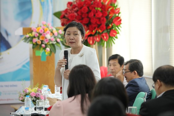 PGS-TS Phạm Thị Ngọc Thảo, Phó Giám đốc Bệnh viện Chợ Rẫy chia sẻ tại hội nghị