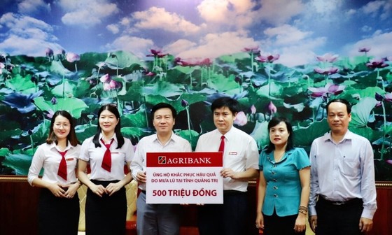 Agribank dành 3 tỷ đồng hỗ trợ đồng bào 6 tỉnh khu vực miền Trung khắc phục thiên tai ảnh 1