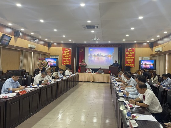 Các doanh nghiệp trong và ngoài nước tham dự hội nghị ảnh 1