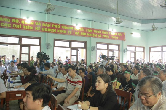 Đối thoại xử lý ô nhiễm rác ở Sa Huỳnh chưa thỏa đáng, dân nói tiếp tục chặn xe rác ảnh 1 Đối thoại xử lý ô nhiễm rác ở Sa Huỳnh chưa thỏa đáng, dân nói tiếp tục chặn xe rác ảnh 1