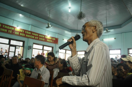 Đối thoại xử lý ô nhiễm rác ở Sa Huỳnh chưa thỏa đáng, dân nói tiếp tục chặn xe rác ảnh 2 Đối thoại xử lý ô nhiễm rác ở Sa Huỳnh chưa thỏa đáng, dân nói tiếp tục chặn xe rác ảnh 2