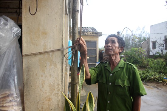 Giăng lưới, cột dây chằng chống nhà cửa ứng phó bão số 10 ảnh 5