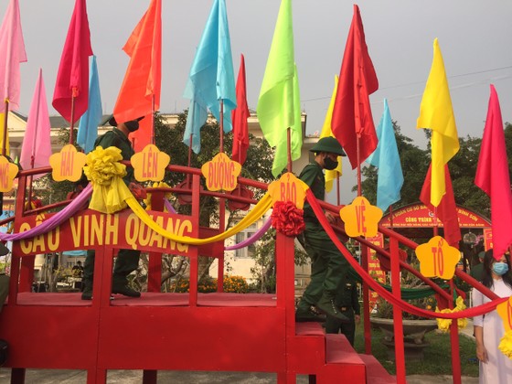 Hàng chục ngàn thanh niên miền Trung lên đường nhập ngũ ảnh 2