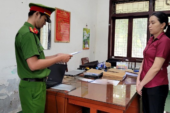 Bắt nhân viên ngân hàng lừa đảo chiếm đoạt hơn 81 tỷ đồng ảnh 1