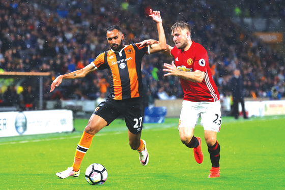 Man.United và nỗi lo cánh trái ảnh 1