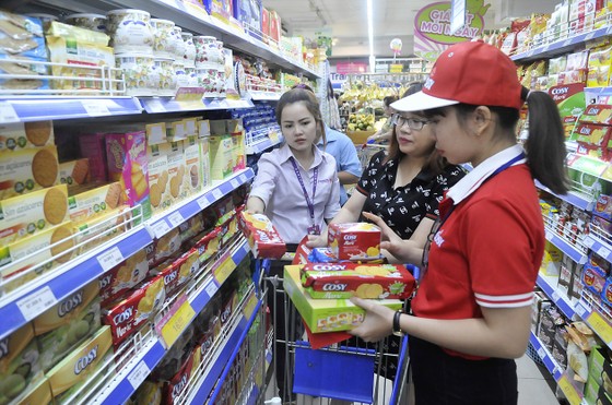 Khốc liệt cuộc cạnh tranh bán lẻ ảnh 2