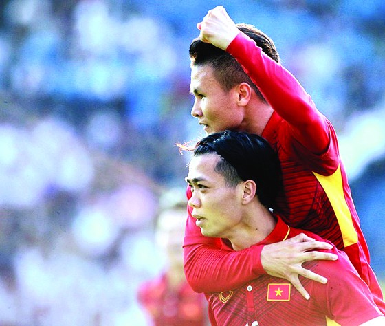 Xuất ngoại, vui hay lo? ảnh 1 Xuất ngoại, vui hay lo? ảnh 1