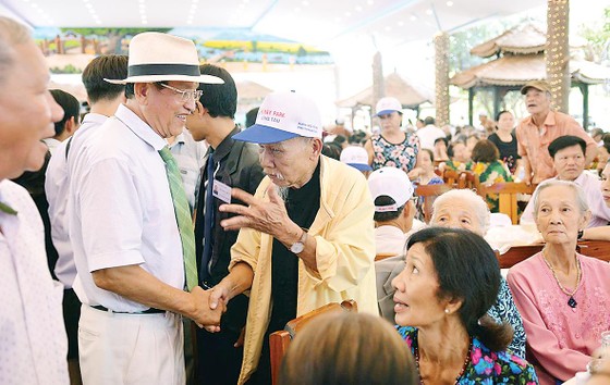 “Ngày hội ngộ của những con người lịch sử…” ảnh 2