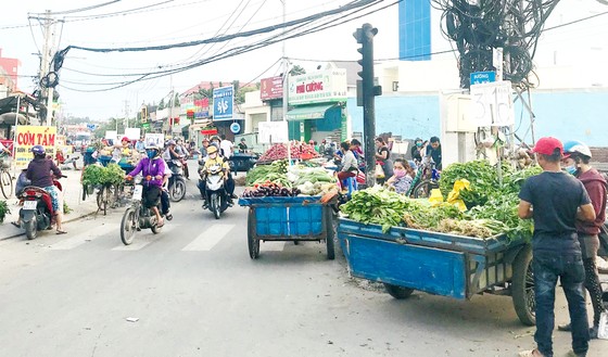 Hỗn độn chợ bán hàng rong ảnh 1 Hỗn độn chợ bán hàng rong ảnh 1
