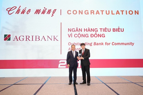 Agribank được vinh danh 2 giải thưởng Ngân hàng Việt Nam tiêu biểu 2019 ảnh 2 Agribank được vinh danh 2 giải thưởng Ngân hàng Việt Nam tiêu biểu 2019 ảnh 2