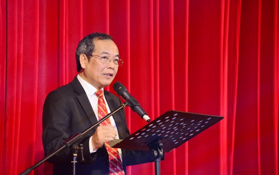 Ấm áp đêm nhạc Giáng sinh NHG “Quà tặng yêu thương” ảnh 9