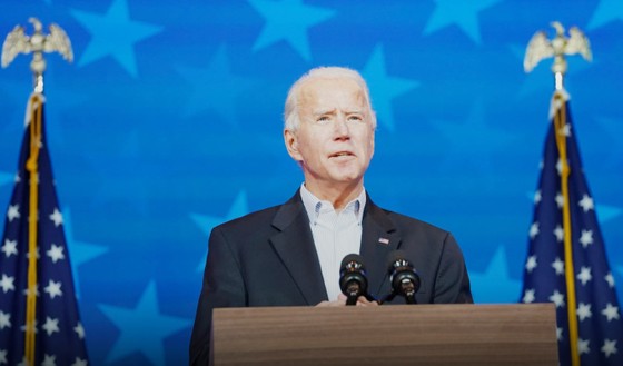 Ông Joe Biden nói chuyện trước báo chí, ở Wilmington, Delaware, Mỹ, ngày 5-11-2020. Ảnh: REUTERS