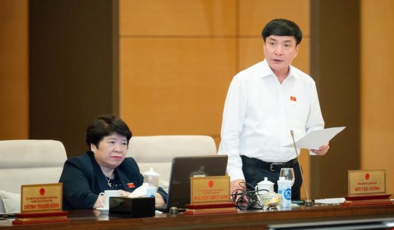 Tổng Thư ký Quốc hội Bùi Văn Cường trình Ủy ban Thường vụ Quốc hội dự kiến chương trình kỳ họp thứ 6 