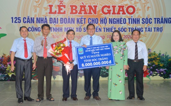 Sóc Trăng bàn giao 125 căn nhà cho hộ nghèo ảnh 2
