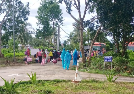 Sóc Trăng, Quảng Ngãi đón người dân từ TPHCM về quê ảnh 5