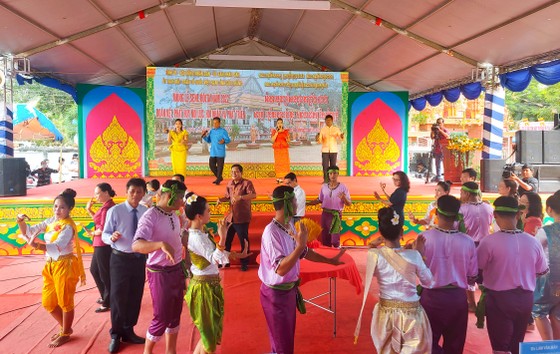 Rộn ràng lễ Sene Đôlta năm 2022 của đồng bào dân tộc Khmer ảnh 6