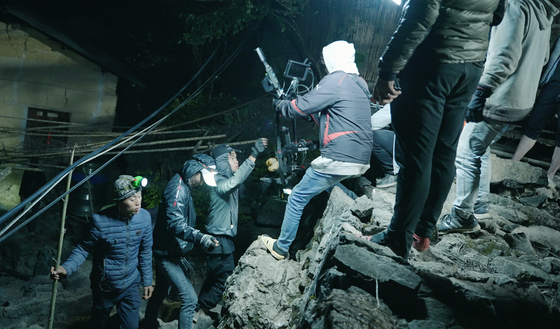 Điều kiện sản xuất bộ phim vô cùng khắc nghiệt