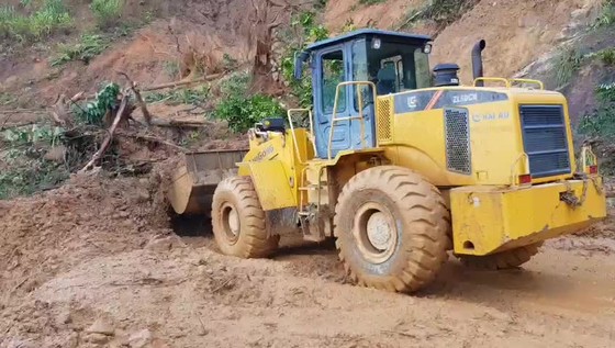 Thảm họa sạt lở vùi lấp người ở Trà Leng, Trà Vân: Tìm được 14 thi thể, 14 người chưa tìm được ảnh 35