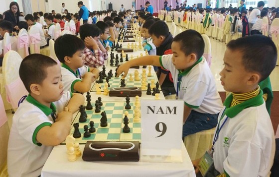 Hơn 900 VĐV dự giải vô địch cờ vua trẻ toàn quốc năm 2017 ảnh 2
