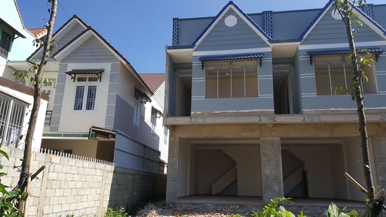 Nhiều sai phạm trong xây dựng bến xe Di Linh - Lâm Đồng ảnh 4 Nhiều sai phạm trong xây dựng bến xe Di Linh - Lâm Đồng ảnh 4