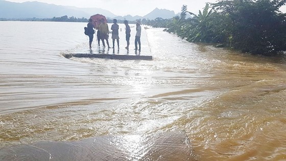 Các huyện phía Tây của Hà Nội bị ngập 
