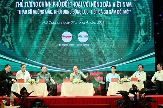 Thủ tướng Nguyễn Xuân Phúc: Trước khi gieo hạt nông dân phải biết tiêu thụ ở đâu ảnh 1