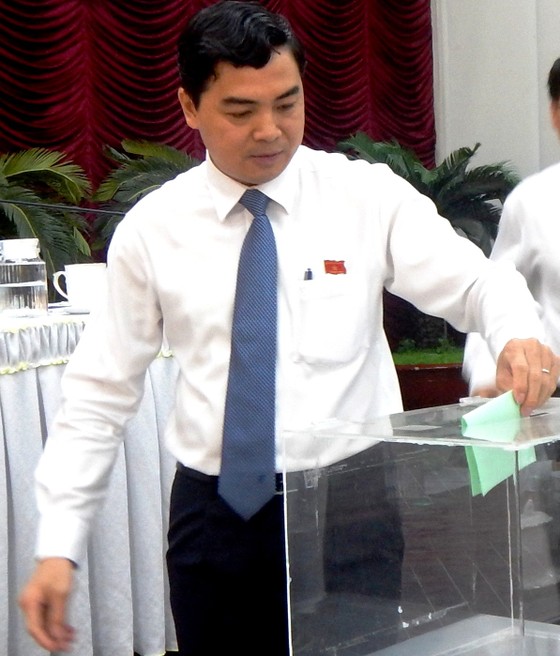 Chủ tịch HĐND và Chủ tịch UBND tỉnh Bình Thuận tái đắc cử ảnh 1