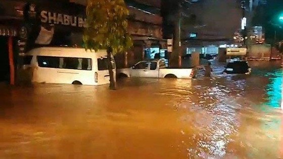 Lũ lụt xảy ra ở huyện Muang ở tỉnh Roi Et. Ảnh: thephuketnews.com