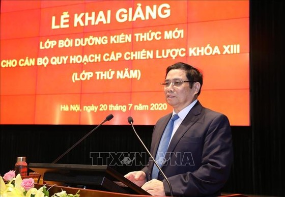 Đồng chí Phạm Minh Chính, Ủy viên Bộ Chính trị, Bí thư Trung ương Đảng, Trưởng Ban Tổ chức Trung ương phát biểu. Ảnh: TTXVN